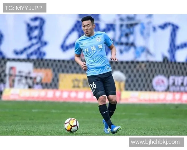 大连足球陈的崛起与挑战：从地方球队到全国舞台的奋斗历程